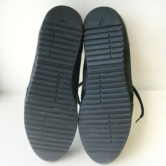 *SOLD*Armani leather men sneakers - Picture 11 of 11